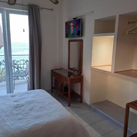 Ballas Apartments Ajía Effimía Kültér fotó