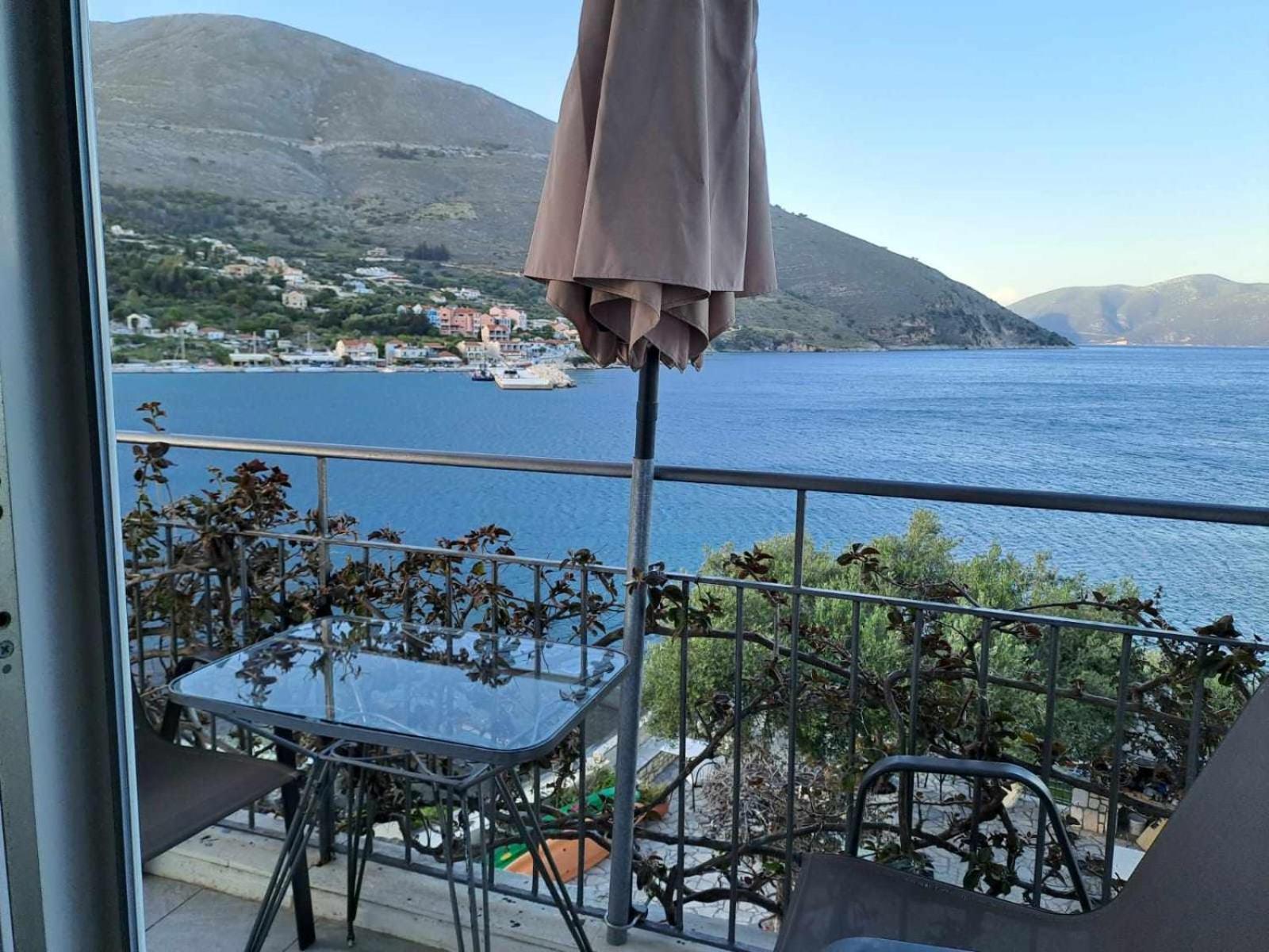Ballas Apartments Ajía Effimía Kültér fotó