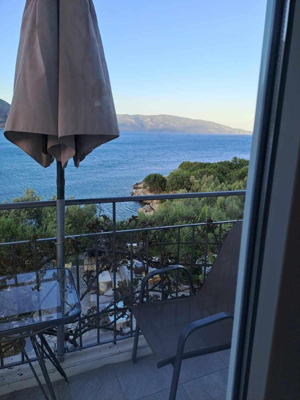 Ballas Apartments Ajía Effimía Kültér fotó